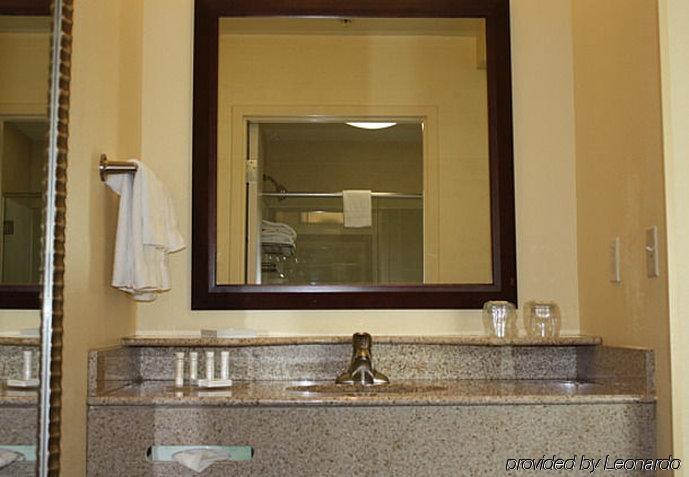 Springhill Suites By Marriott Oklahoma City Airport Exterior foto